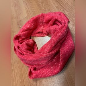 NWOT XOXO pink and gold infinity wrap scarf